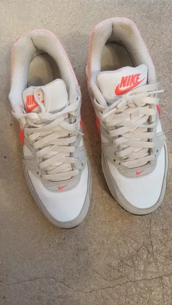 Nike air max