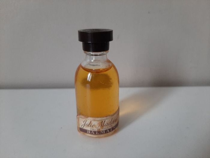 Miniature de parfum. Jolie Madame. Balmain