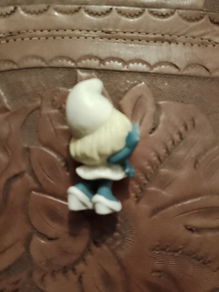 figurine de schtroumpfette bleue/blanche vintage années 80. - photo numéro 3