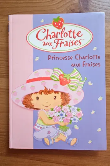 Livre - Tome 10 - Charlotte aux fraises
