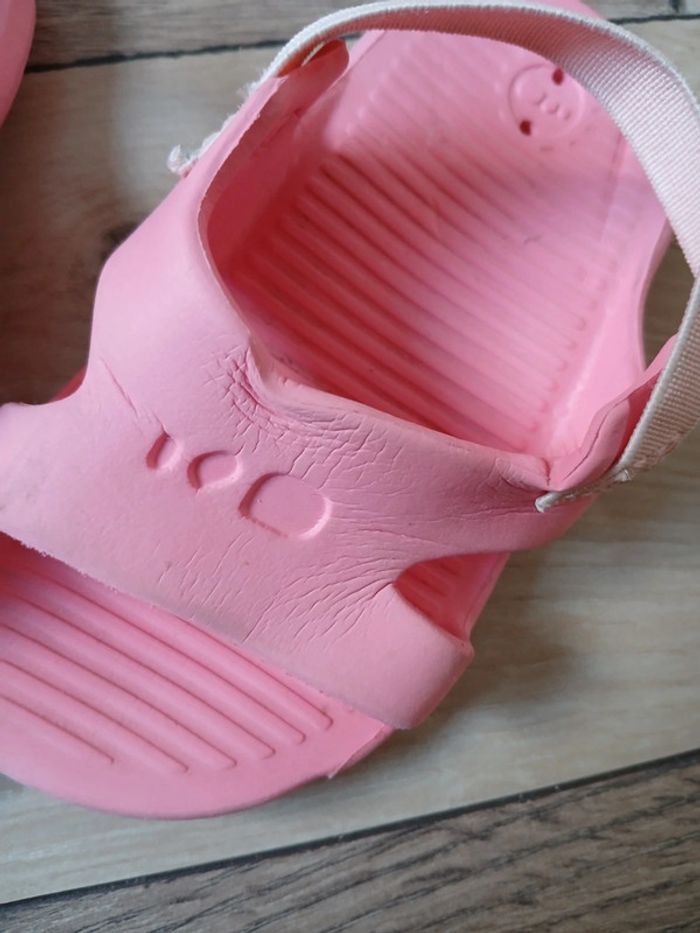 Chaussures d'eau taille 19/20 - photo numéro 5
