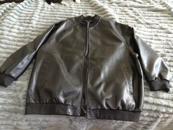 Veste noir en similicuir 3 XL