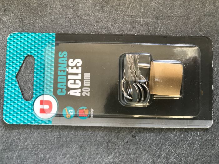 Neuf cadenas 20 mm à clé u sous blister pour casier école ou valise