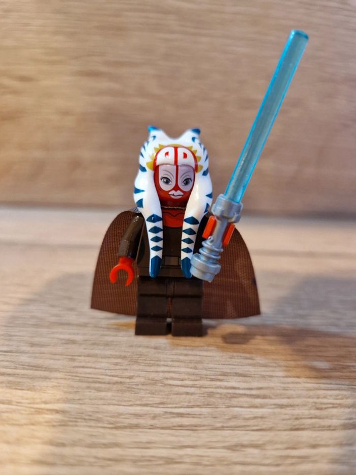 Figurine type lego Jedi Shaak Ti star wars