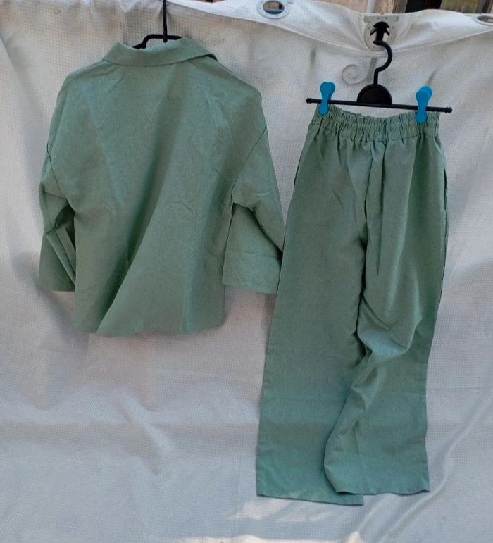 Ensemble chemise pantalon neuf - photo numéro 2