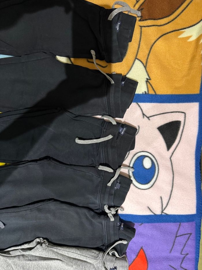 Lot joggings 3 ans - photo numéro 2