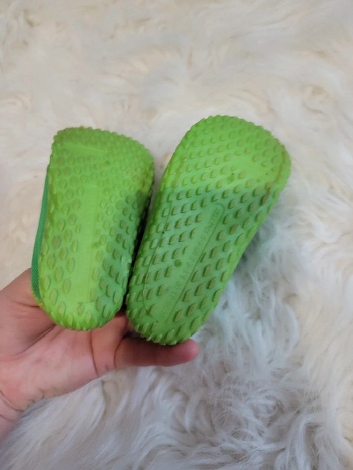 Chaussons de bain T20 21 - photo numéro 4