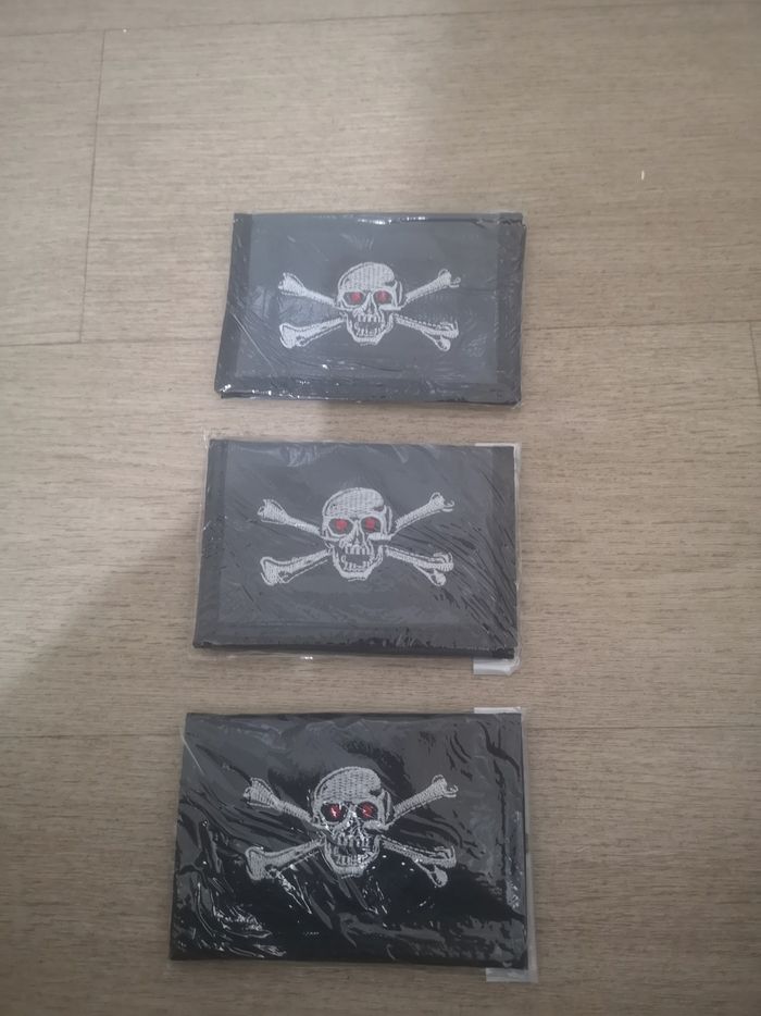 Porte feuille tête de mort