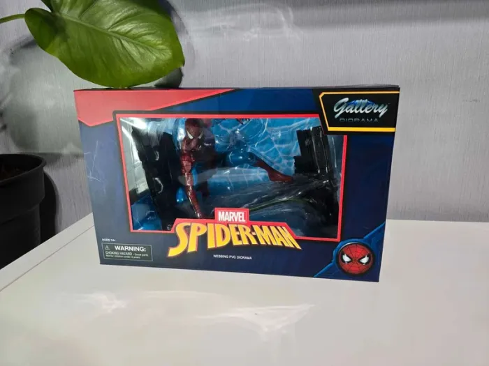Diorama Spiderman Webbing (18cm) - photo numéro 2