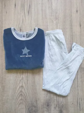 Pyjama 2 pièces petit bateau - taille 6 ans