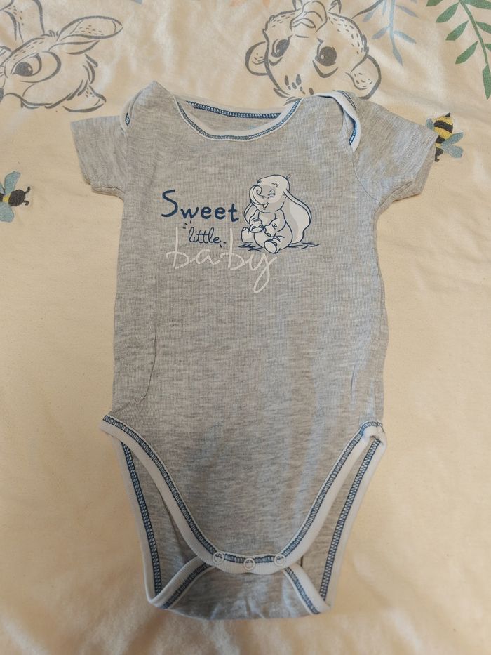 Lot de bodys dumbo Disney - photo numéro 3