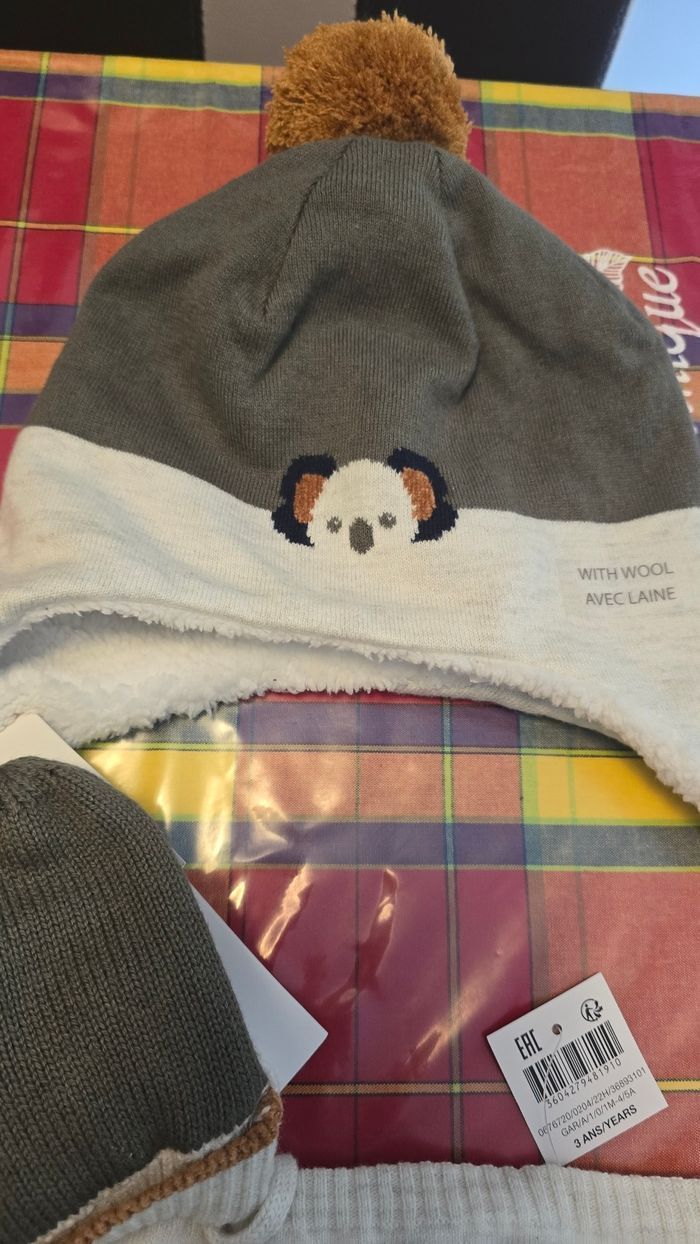 Neufs (non portés)🏷😍 SUPERBE  ensemble bonnet, moufles et snood 3 ans garçon 🥰😍 - photo numéro 2