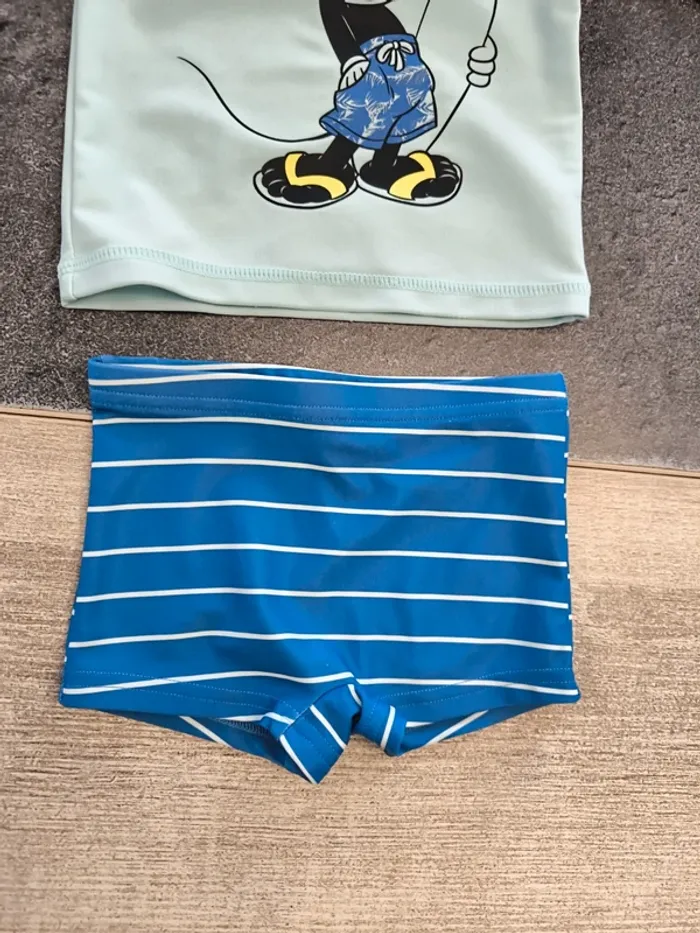 Ensemble anti UV de piscine garçon 12 mois Disney Mickey - photo numéro 3