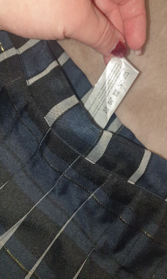 Jupe plissée 134/140 cm - photo numéro 4