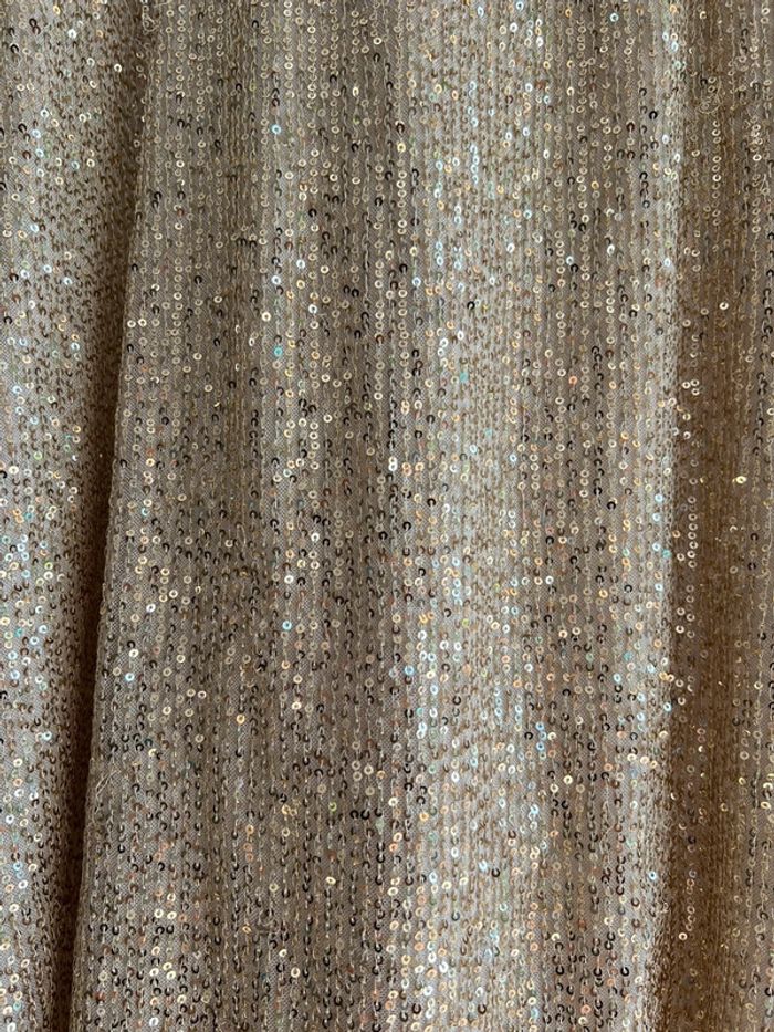 Robe de soirée pailletée dorée - photo numéro 3
