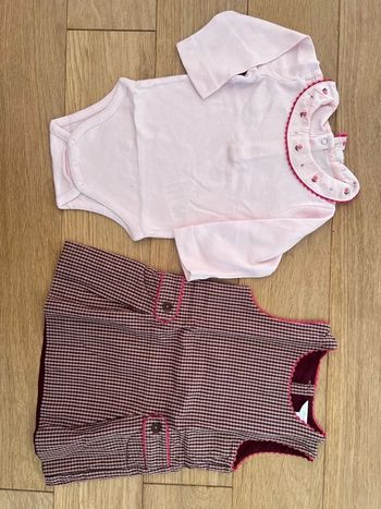 Vend ensemble jacadi 6 mois robe et body très bon état
