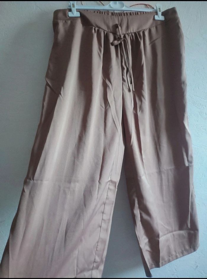Pantalon Palazzo Fluide – Taille Unique (Grand) , Neuf - photo numéro 2