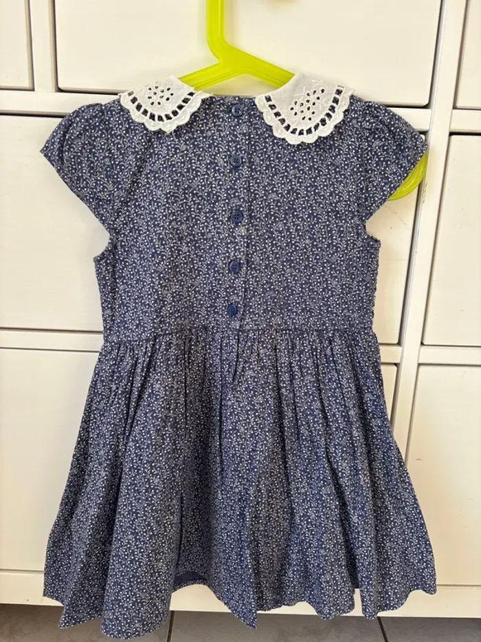 Robe à smock et broderie - photo numéro 5