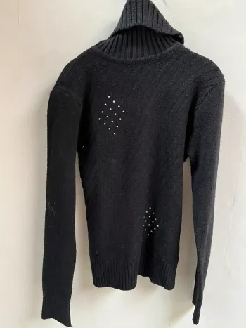 Pull noir