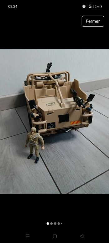 Véhicule militaire Jackal M-Wmik britannique