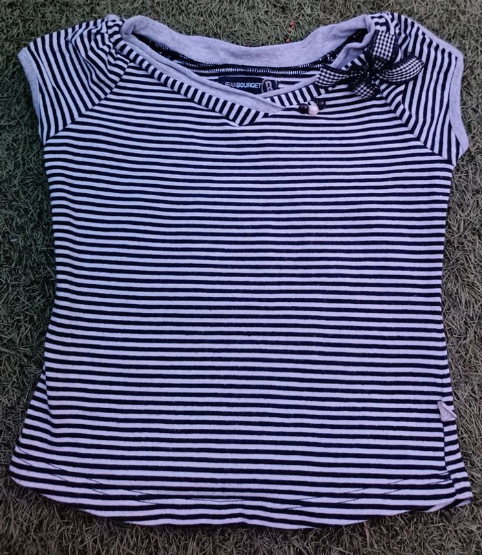 Joli petit tee shirt rayé