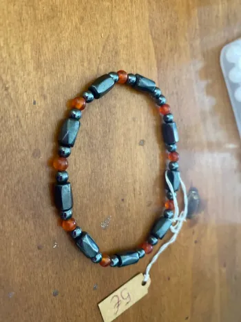Bracelet en pierres hématites et cornalines
