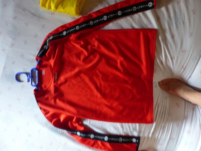 2 tee shirts manches longues  handball - photo numéro 3
