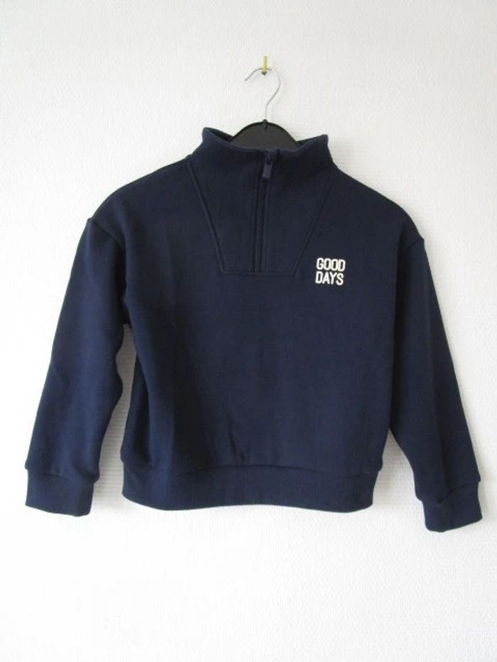 Sweat marine hiver Okaïdi 8 ans NEUF - photo numéro 2