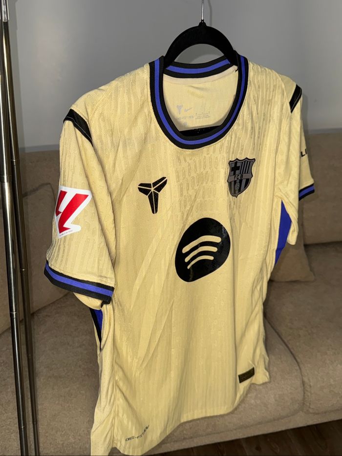 Maillot de foot version joueur Barcelona Raphinha - photo numéro 2