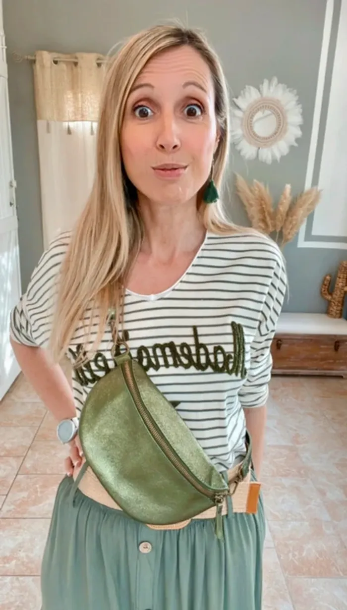 Sac banane vert cuir irisé - photo numéro 2