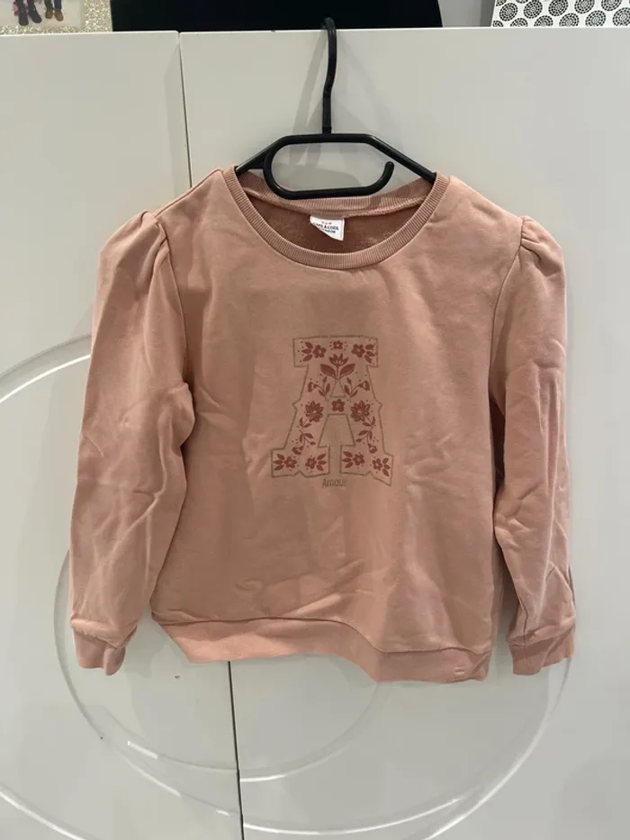 Sweat taille 10 ans