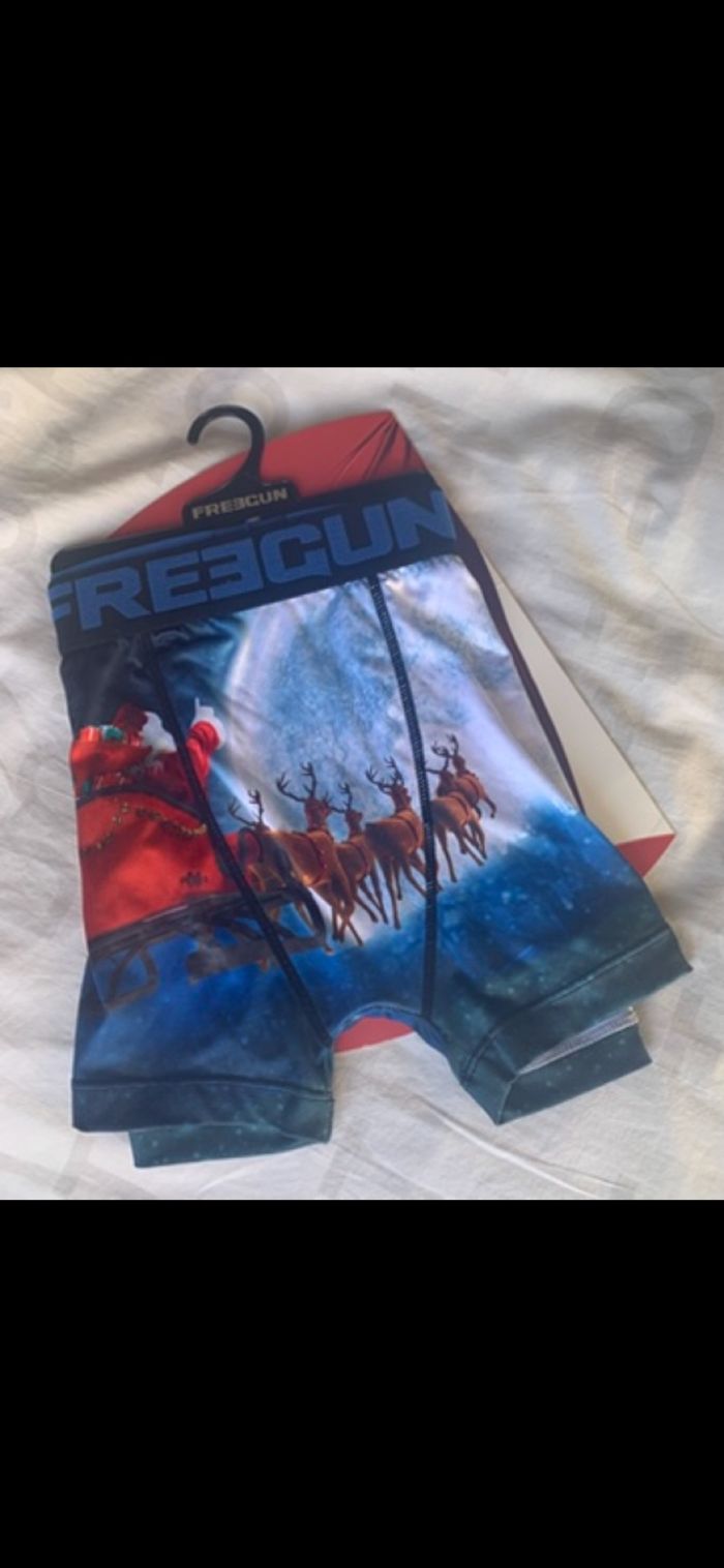 Boxer freegun taille16ans neuf avec pochette cadeau - photo numéro 2