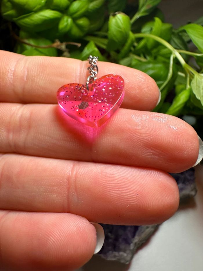 Petit pendentif coeur rose - photo numéro 4