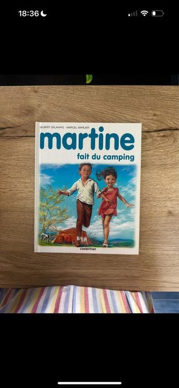 Livre Vintage Martine fait du camping pour Enfants