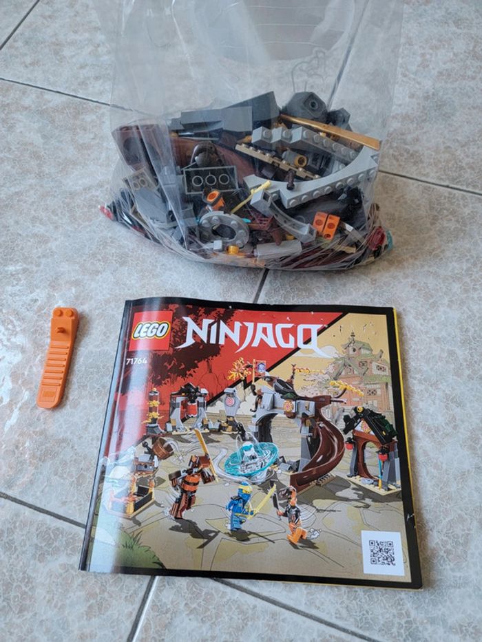 Lego ninjago centre d'entraînement