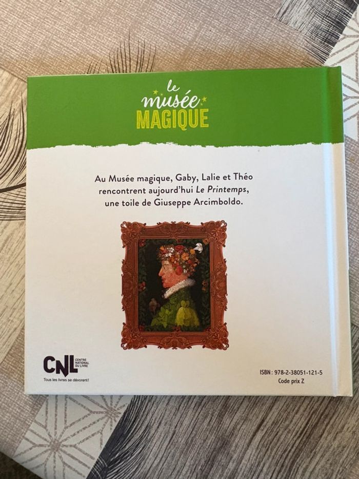 Livre enfant hachette jeunesse le printemps - photo numéro 2