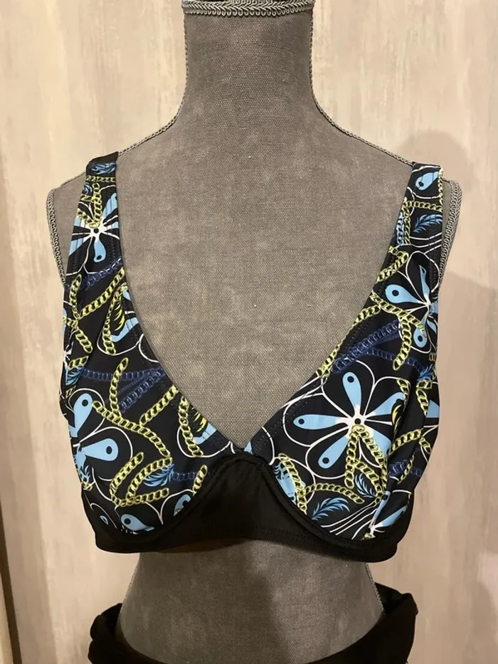 Maillot de bain, deux pièces - photo numéro 2