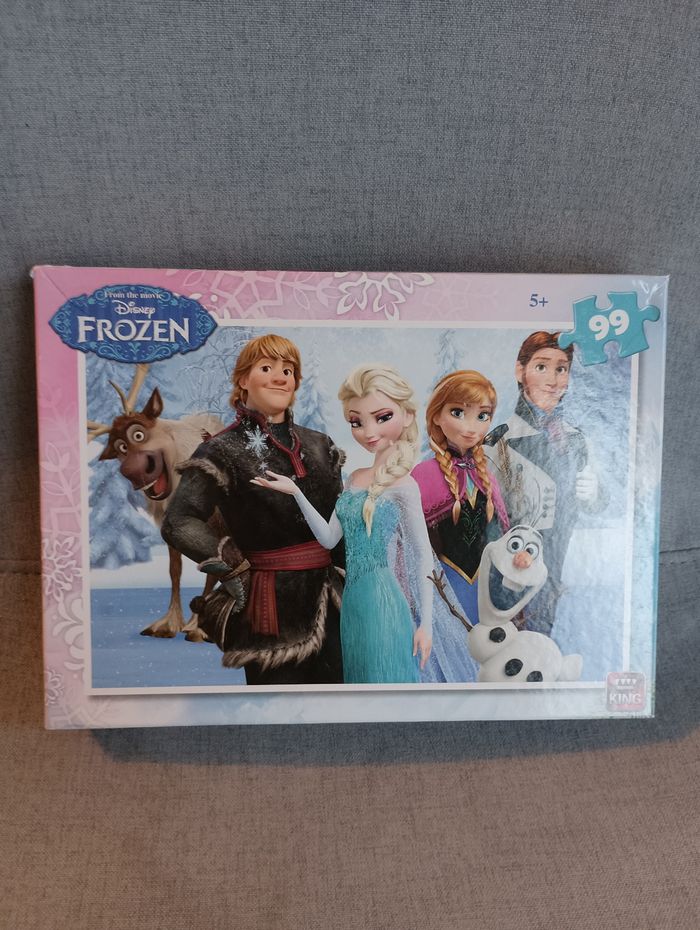 Puzzle 99 pièces la reine des neiges complet