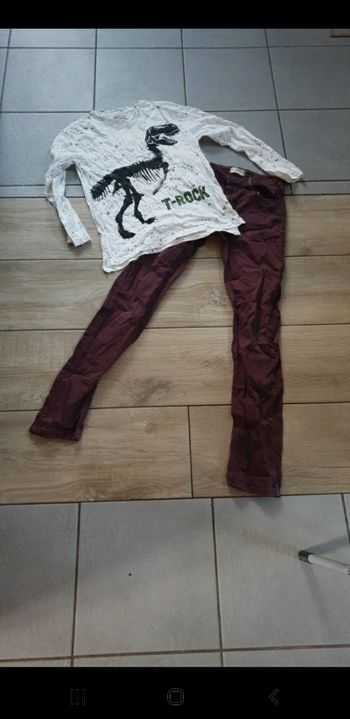 Ensemble garçon zara T-shirt dinosaure jeans 11/12 ans