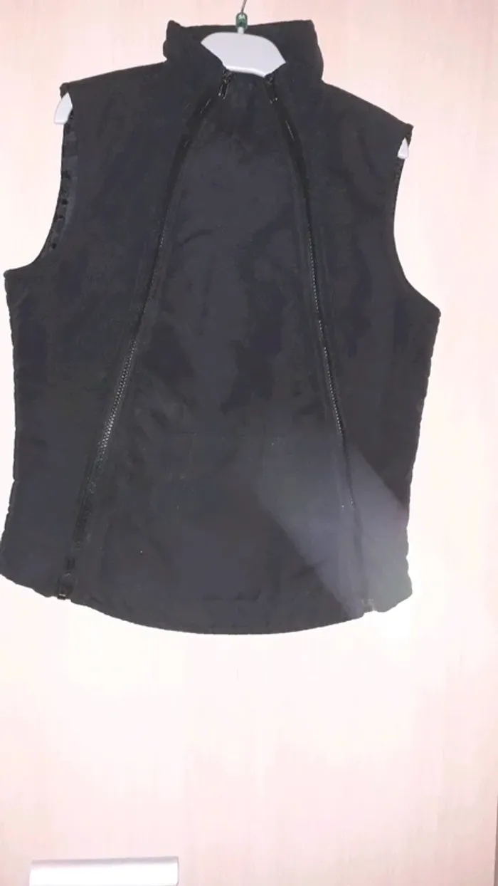 Jolie veste sans manches - photo numéro 2