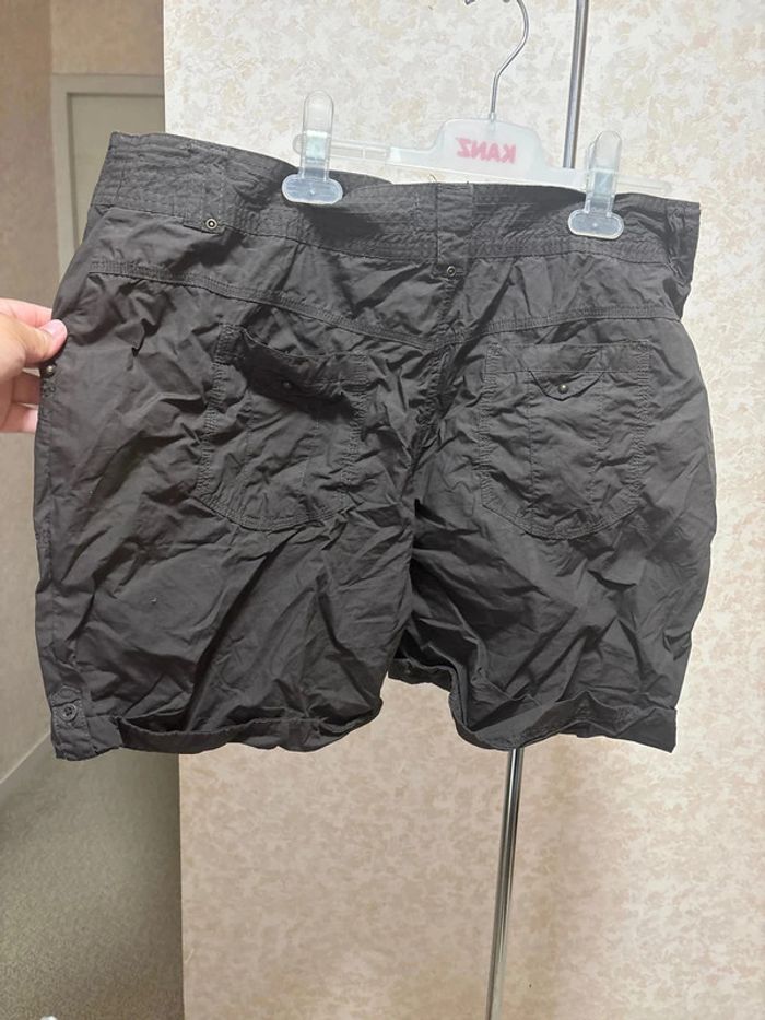 Short taille 46 marque Clara vitti - photo numéro 3