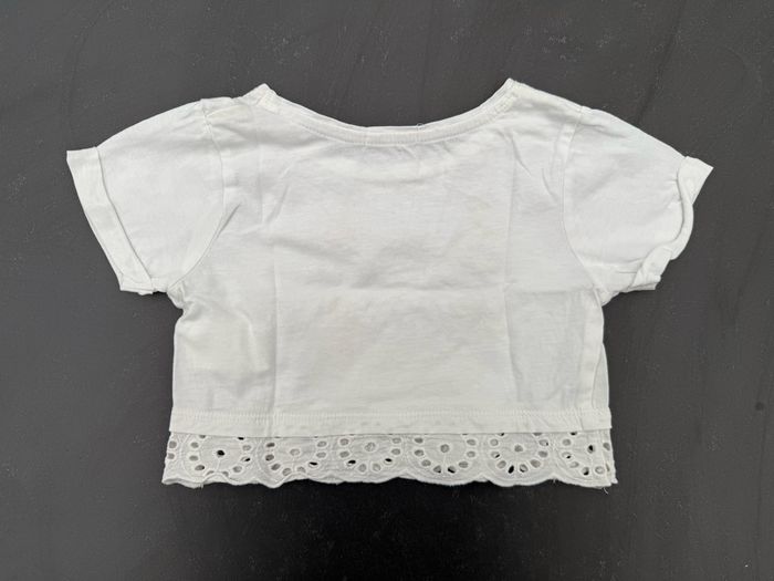 Tee-shirt court avec dentelle - photo numéro 2