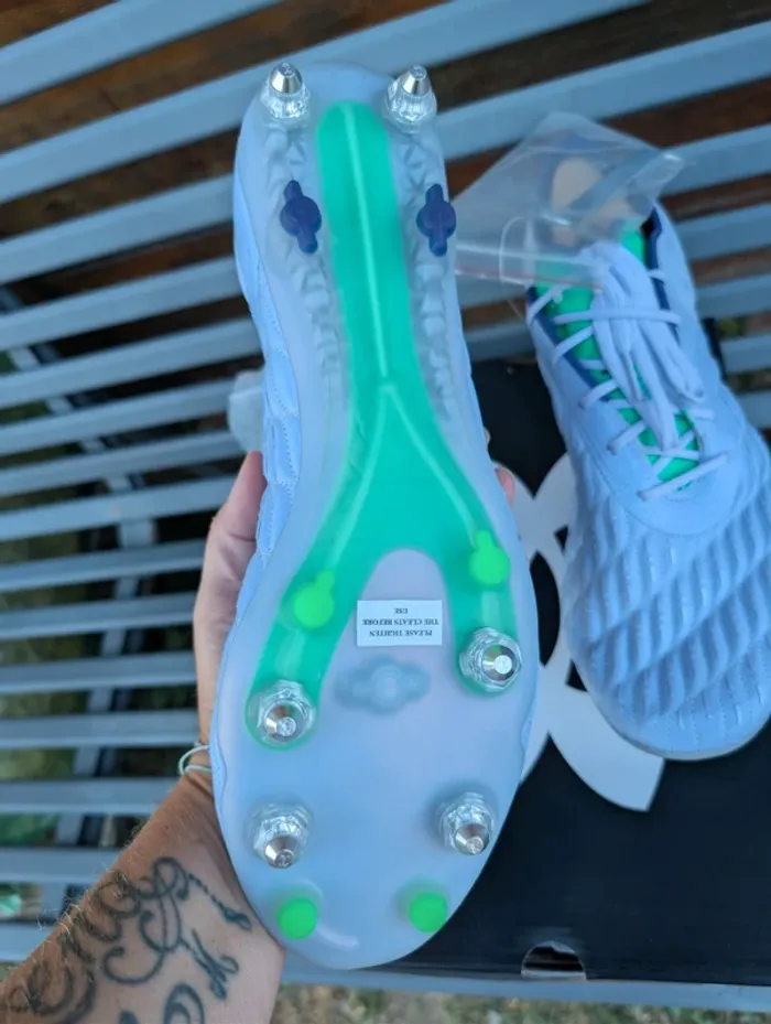 Chaussures crampons de foot taille 45,5 under armour - photo numéro 5