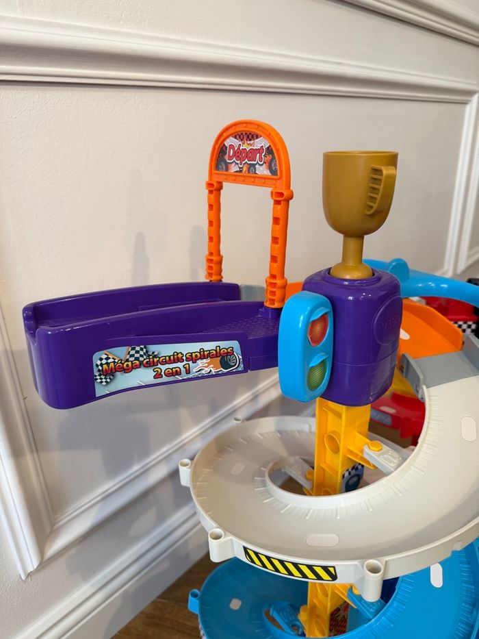 Mega Circuit spirale VTech Tut tut mobiles et voitures - photo numéro 3