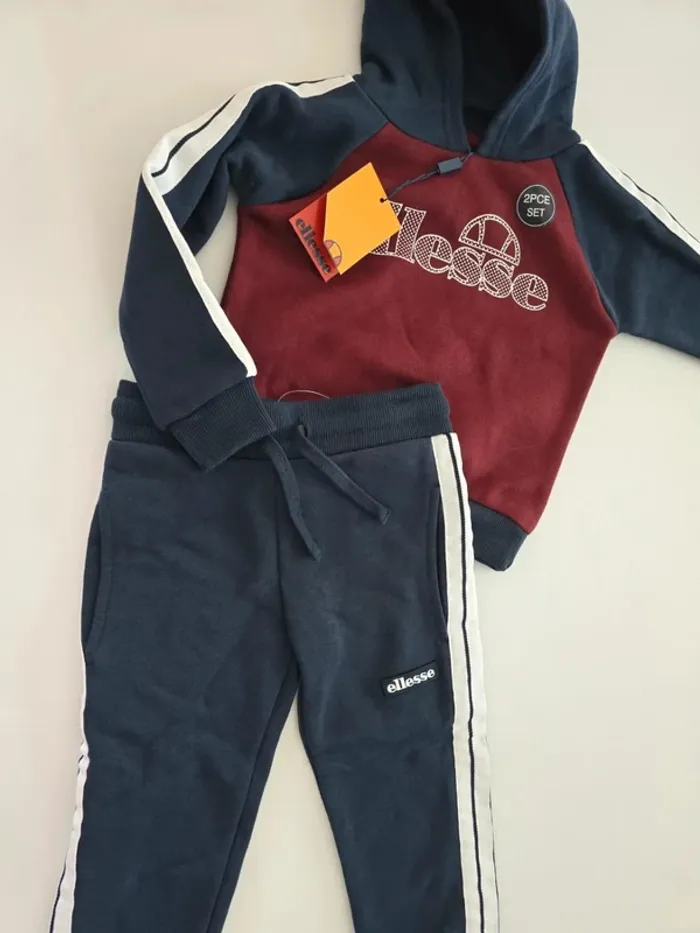 Ensemble jogging Elesse - photo numéro 2