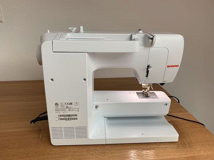 Machine à coudre Bernina B480 en très bon état - photo numéro 4