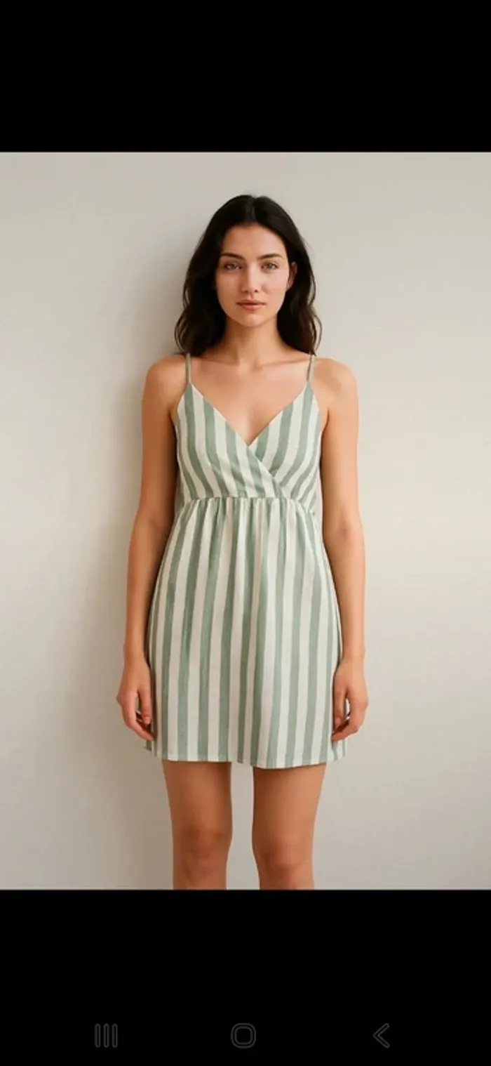 👗 Magnifique robe verte d'été