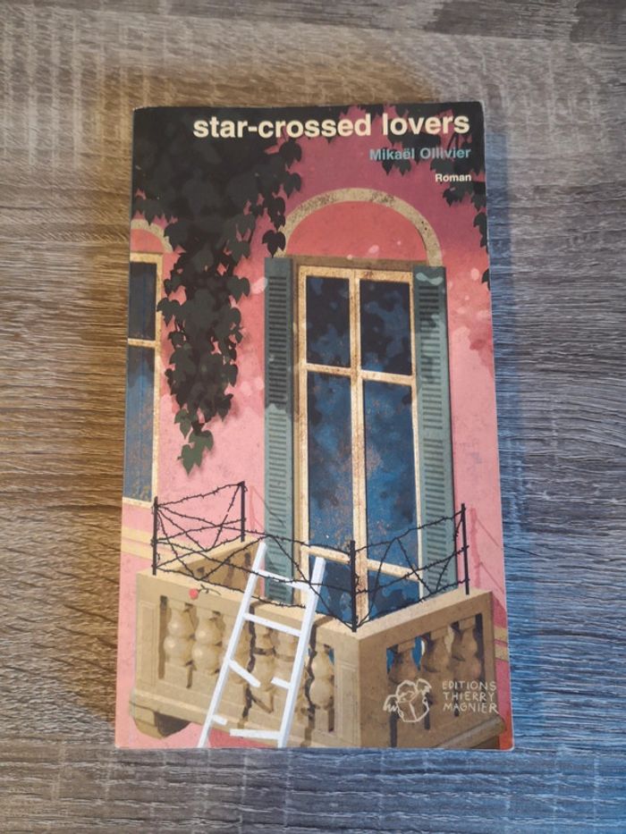 Livre romance Star-crossed Lovers de Mikael Ollivier
