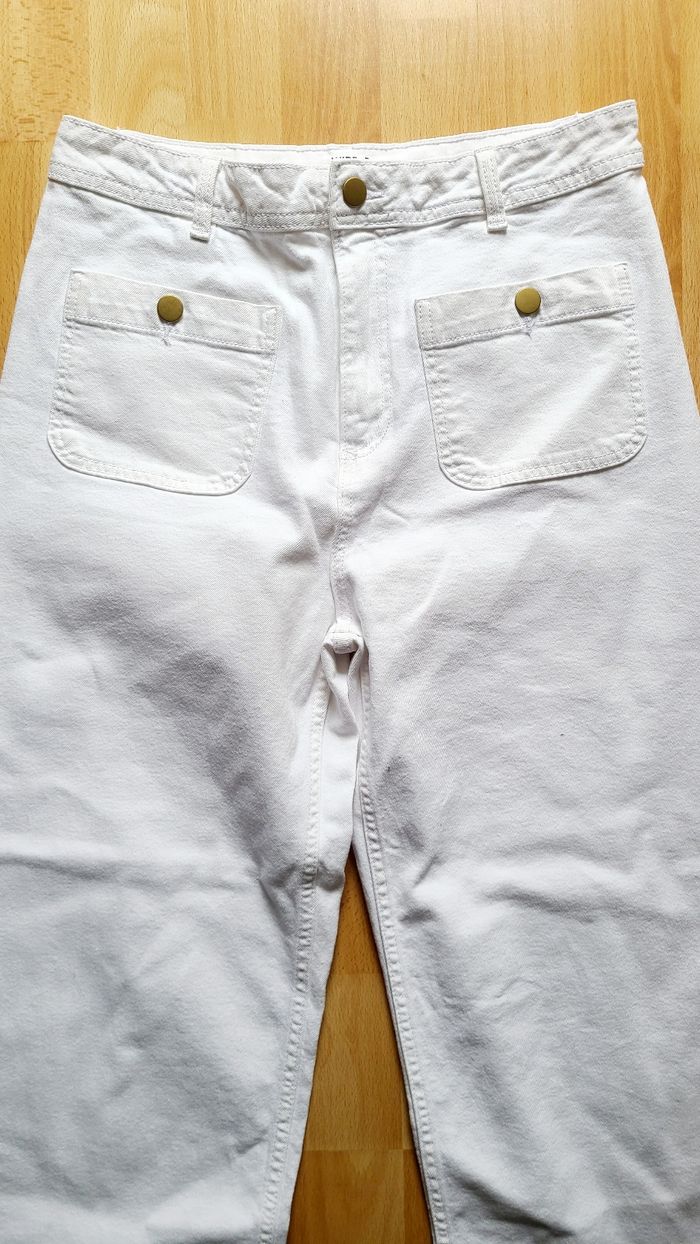 Pantalon à jambes larges blanc neuf taille 38 Kiabi - photo numéro 2