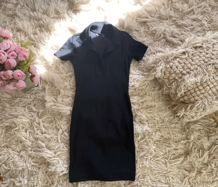 Robe noire style polo - Taille XS = 34